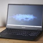 Laptop gaming dengan baterai tahan lama terbaik 2024